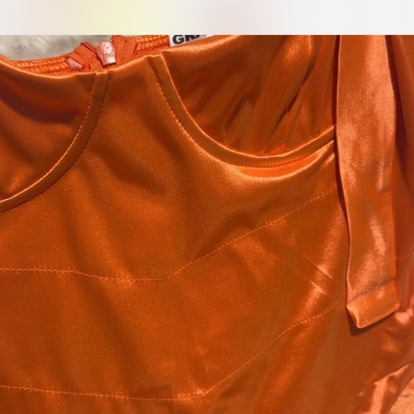 Grayscale Bodycon Dress - Picture 2 of 4